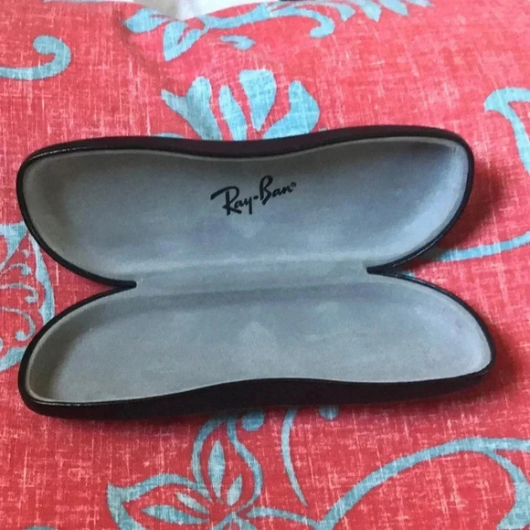 Ray-Ban Black Hard Case - Picture 1 of 6